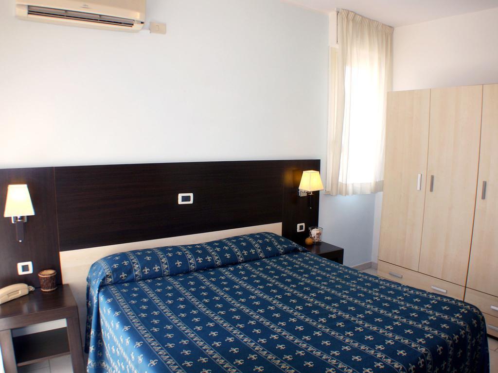 Hotel Europa Park Lido di Spina Eksteriør billede
