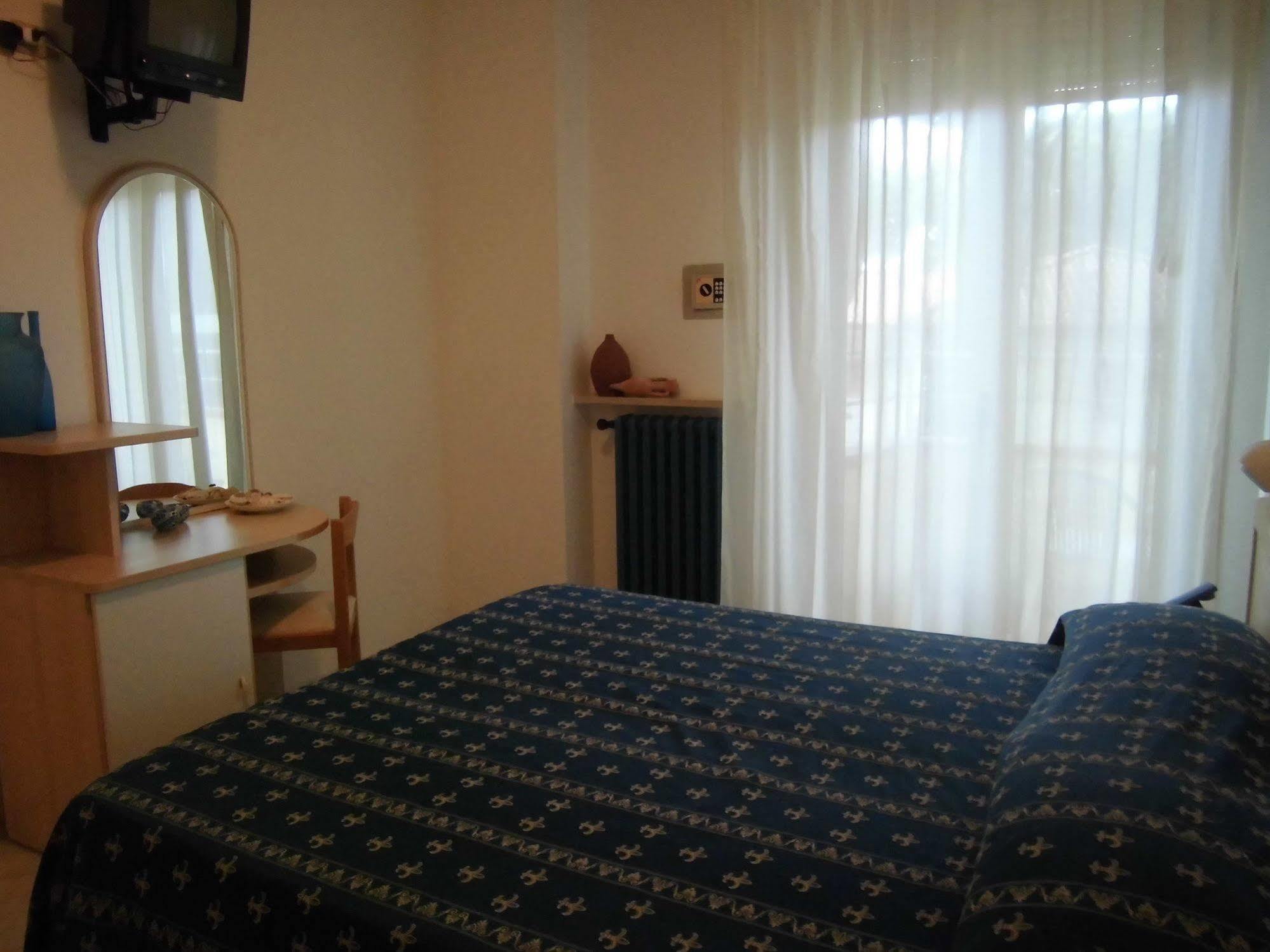 Hotel Europa Park Lido di Spina Eksteriør billede